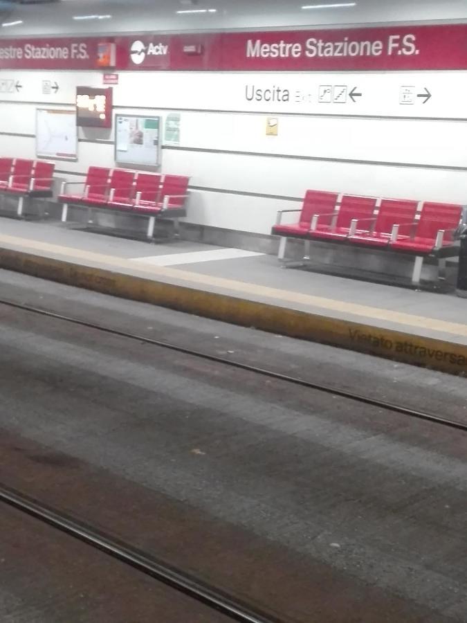 מסטרה Central Station Rooms מראה חיצוני תמונה