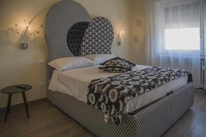 מסטרה Central Station Rooms חדר תמונה